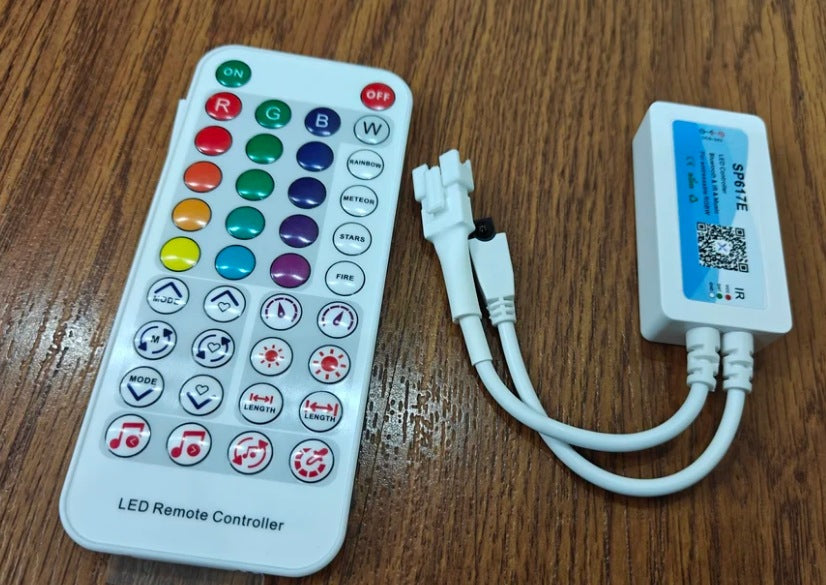 SP617E Bluetooth Music Controller Built-In Mic SK6812 RGBW WS2814 TM1824  SM16704 UCS2904 App IOS Android