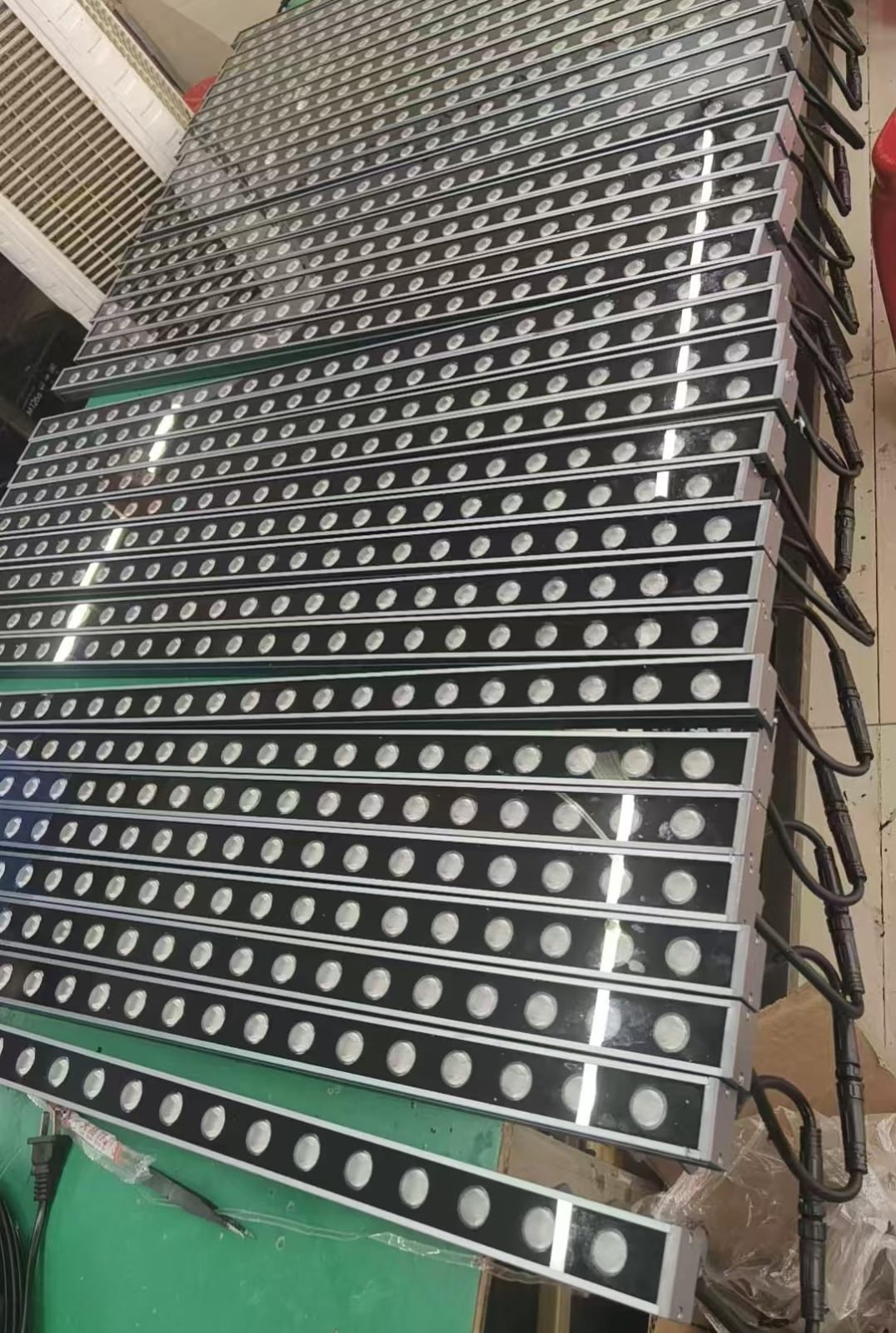 DMX RGBW 3000K LED WASHER LIGHT 24VDC 36watt/mtr